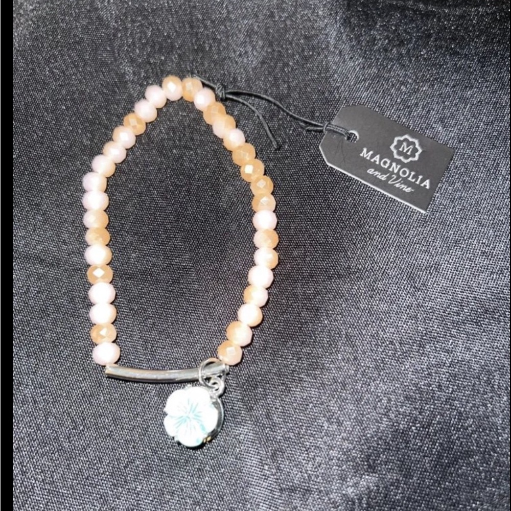 NWT Magnolia and Vine Pink Glow Beaded Stretch Bracelet~with 12mm Snap